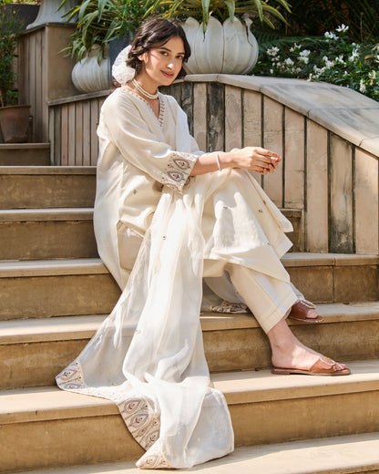 Sera Off White Embroidered Chanderi Suit Set