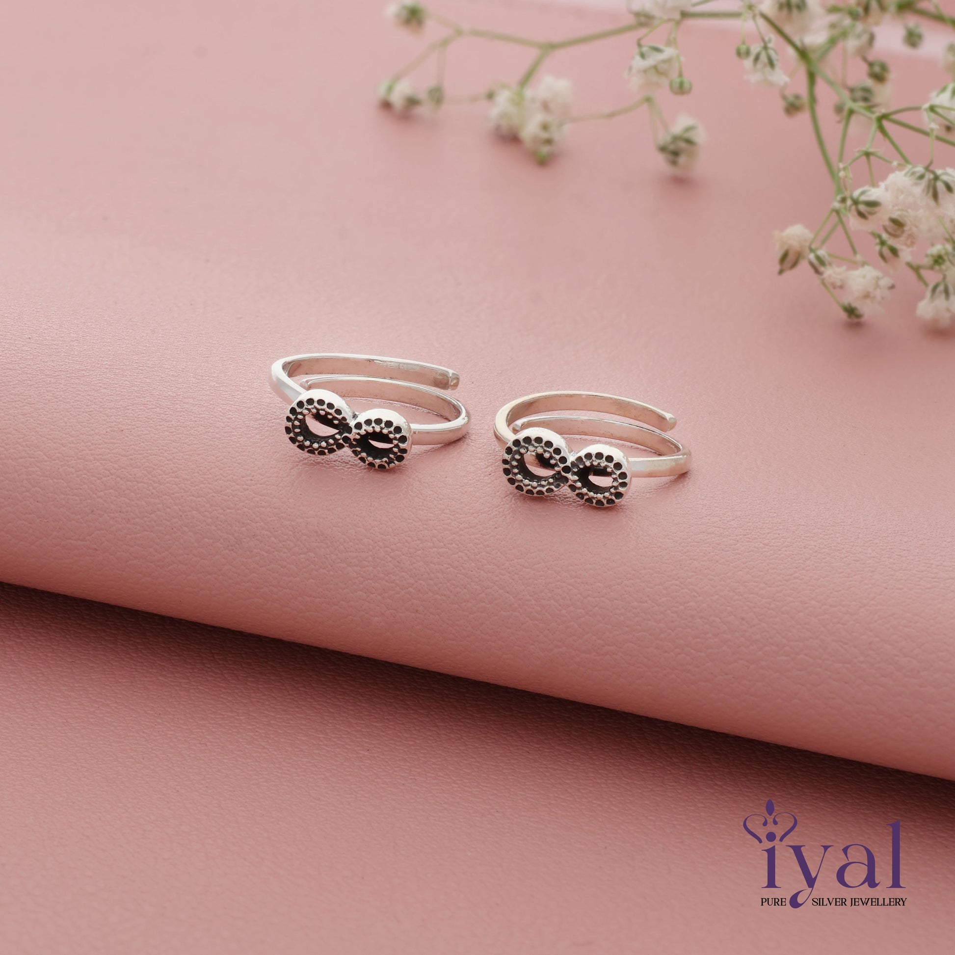 Infinity oxidized adjustable Silver Toering