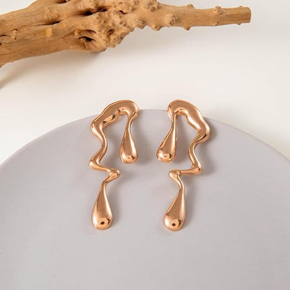 Abstract Drip Design Earrings in Gold Trendy and Modern Look