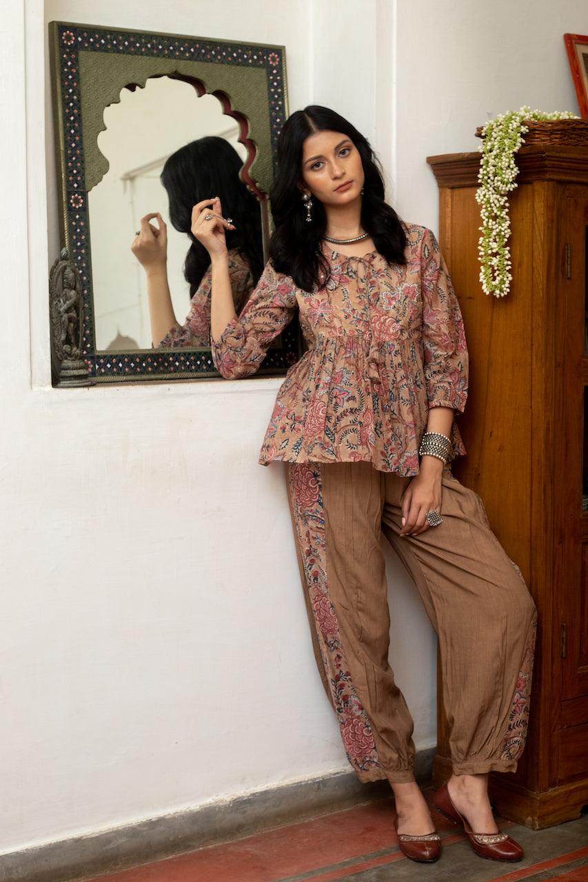 INAYA CHANDERI TOP