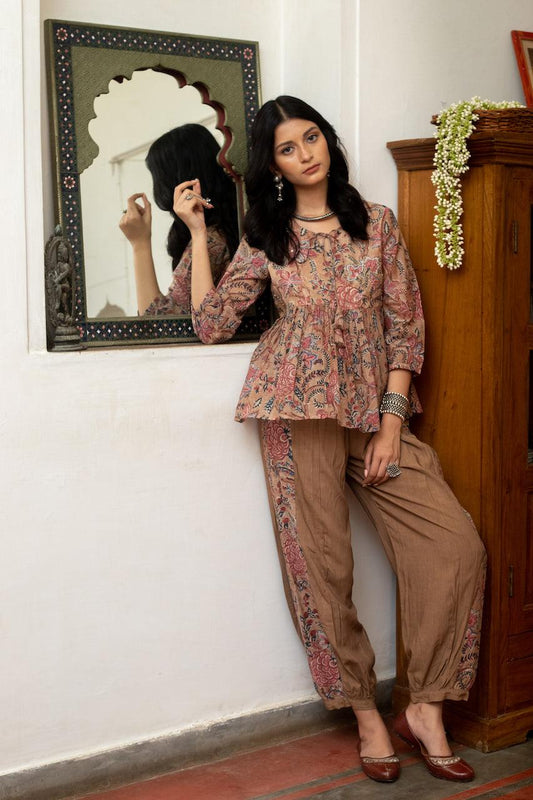 INAYA CHANDERI TOP