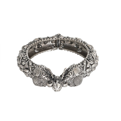 Teejh Suvarna Silver Oxidised Bangle