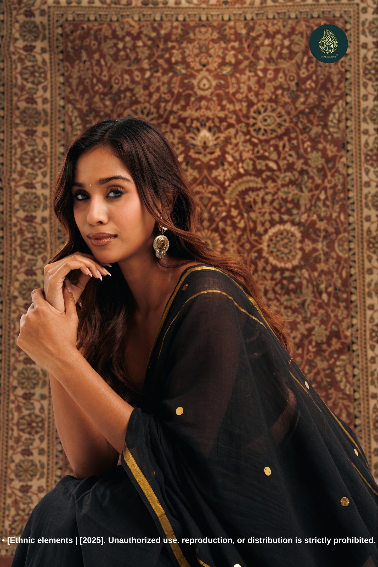 Black Mul Cotton Saree With Gini Work Zari Border