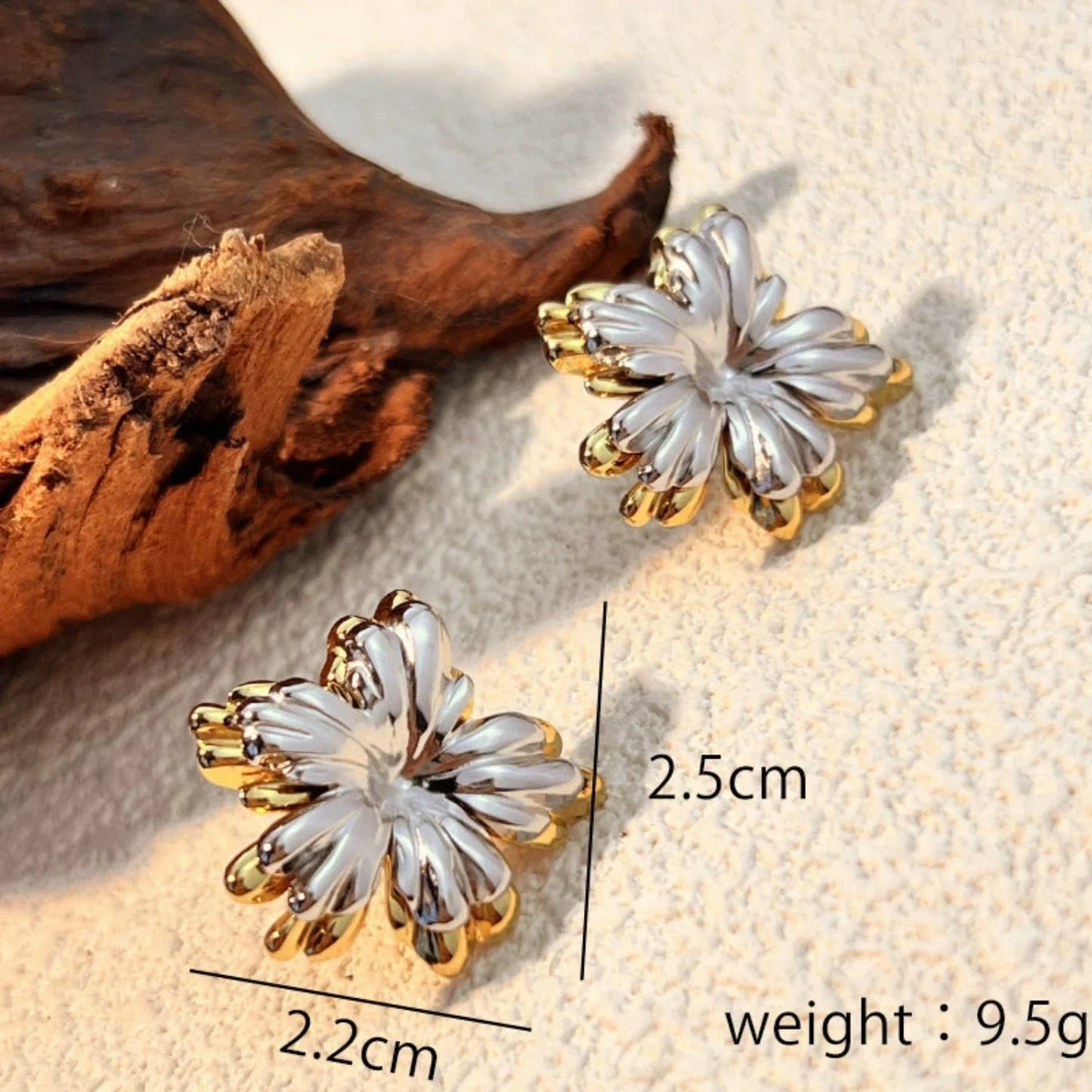 DuoTone Flower Stud Earrings JLT13301