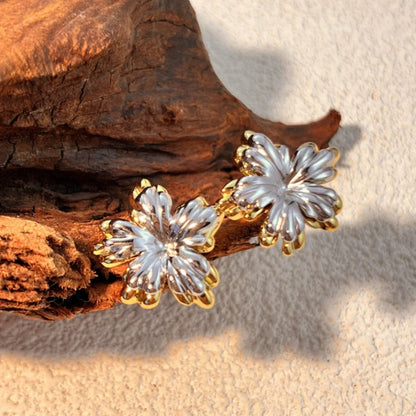 DuoTone Flower Stud Earrings JLT13301