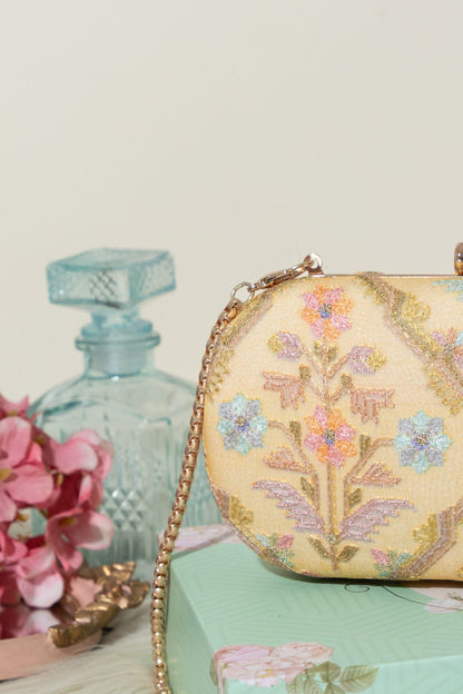 AMYRA - Avira capsule clutch- Yellow