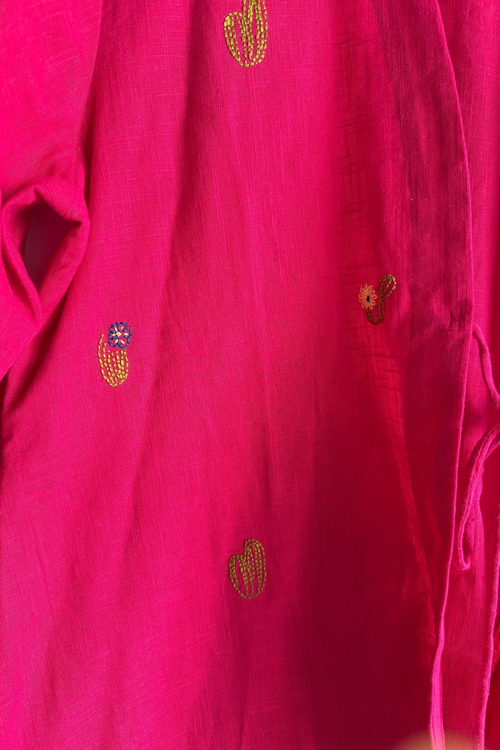 Gulaabo Cactus Shrug
