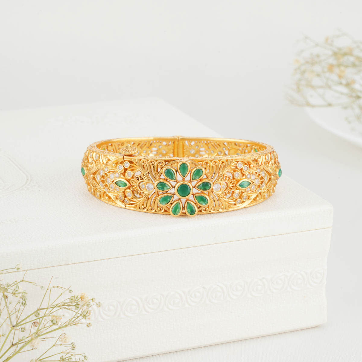 Pranith Stone Bracelet