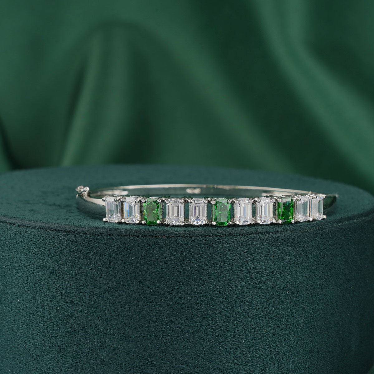 Vidith Kaapu Bracelet