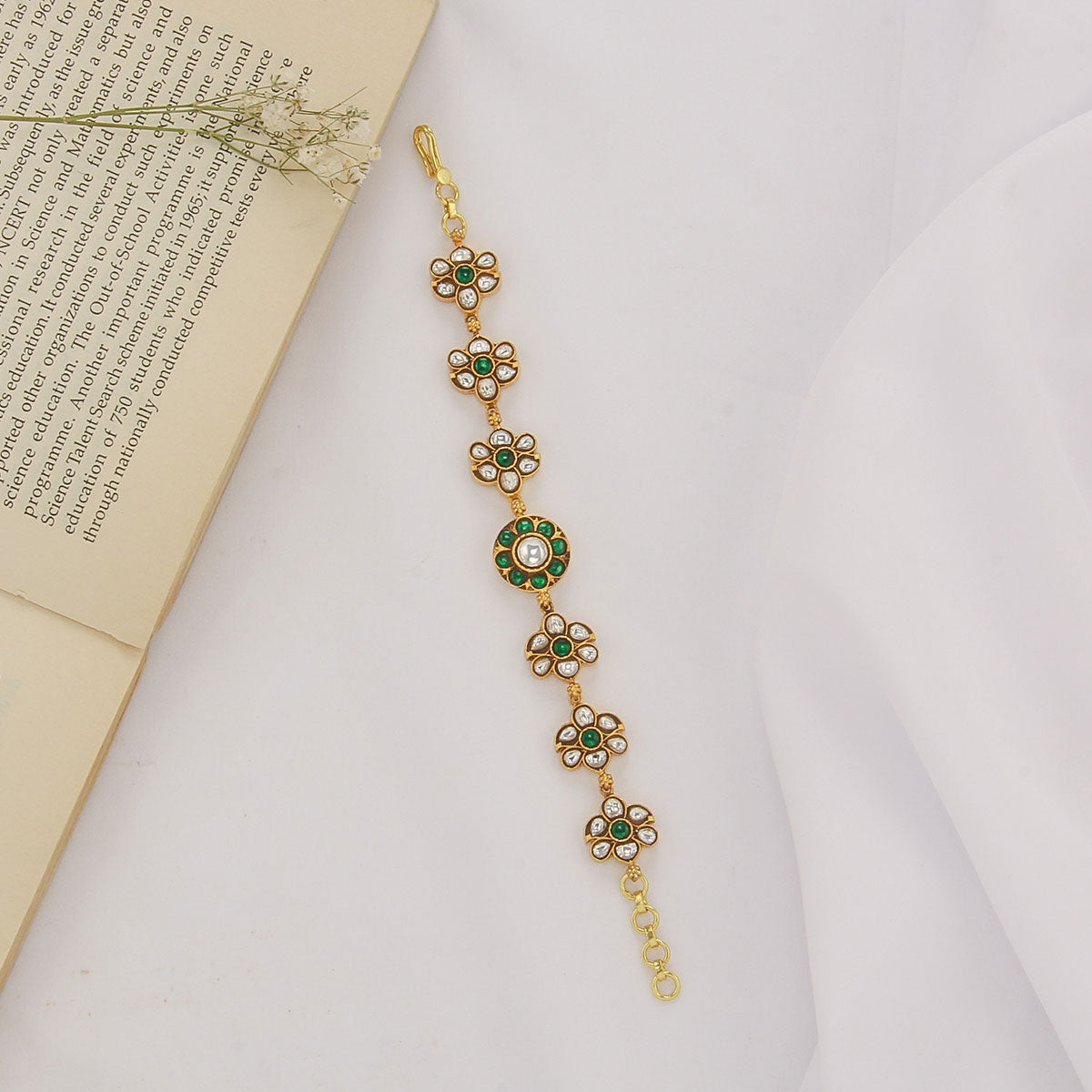 Mahika Kundan Bracelet