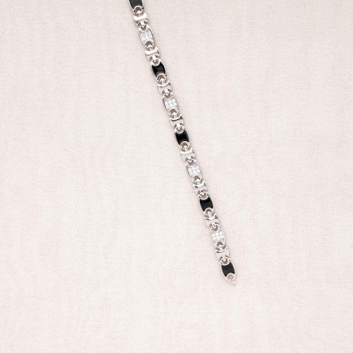 Realistic Men's Bracelet