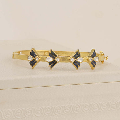 Trendy Look Kundan Bracelet