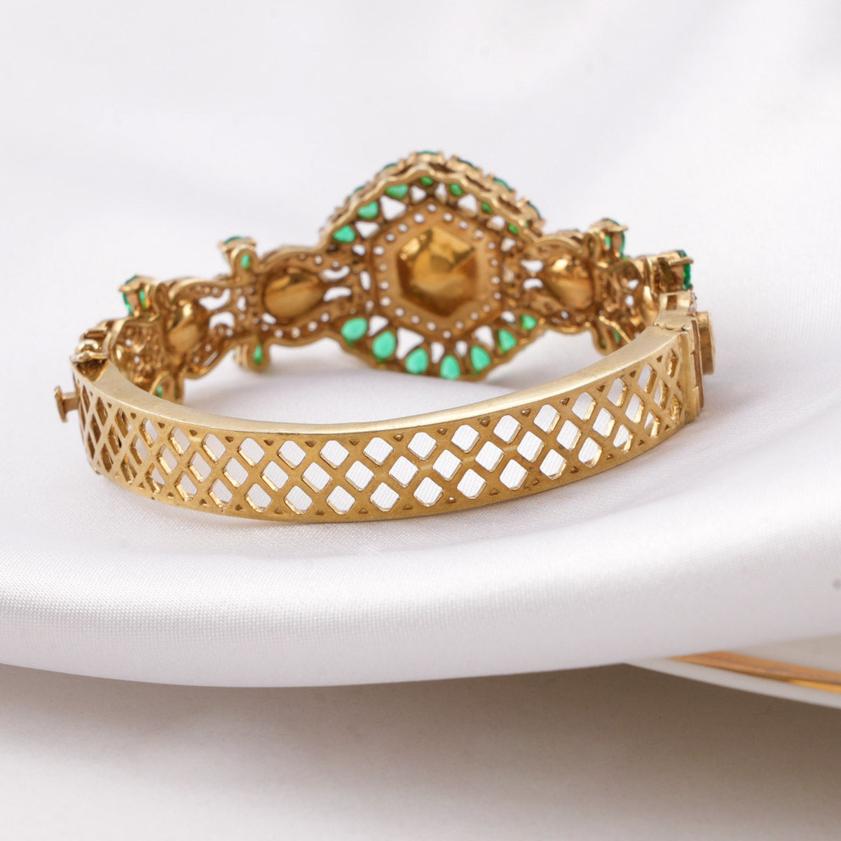 Aavira Victorian Bracelet