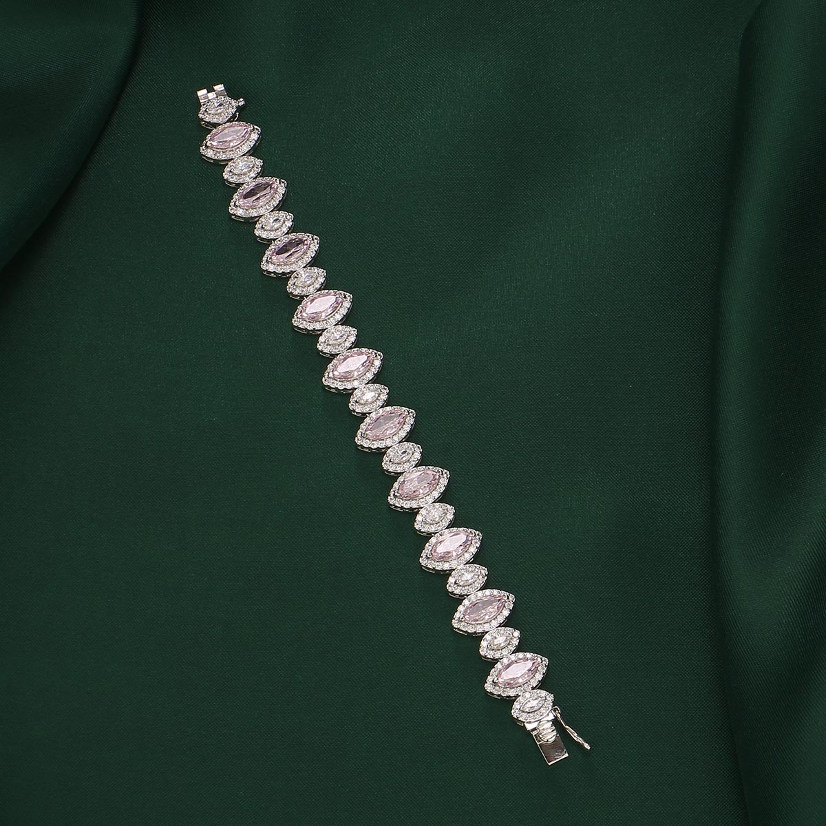 Sparkle Chain Type Bracelet