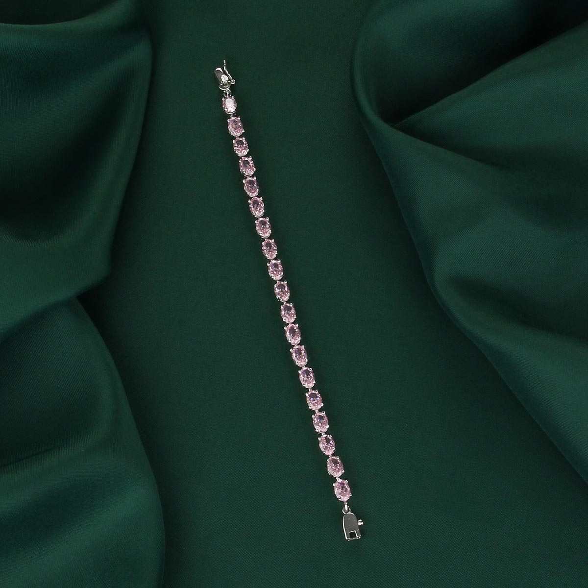Classic Chain Type Bracelet