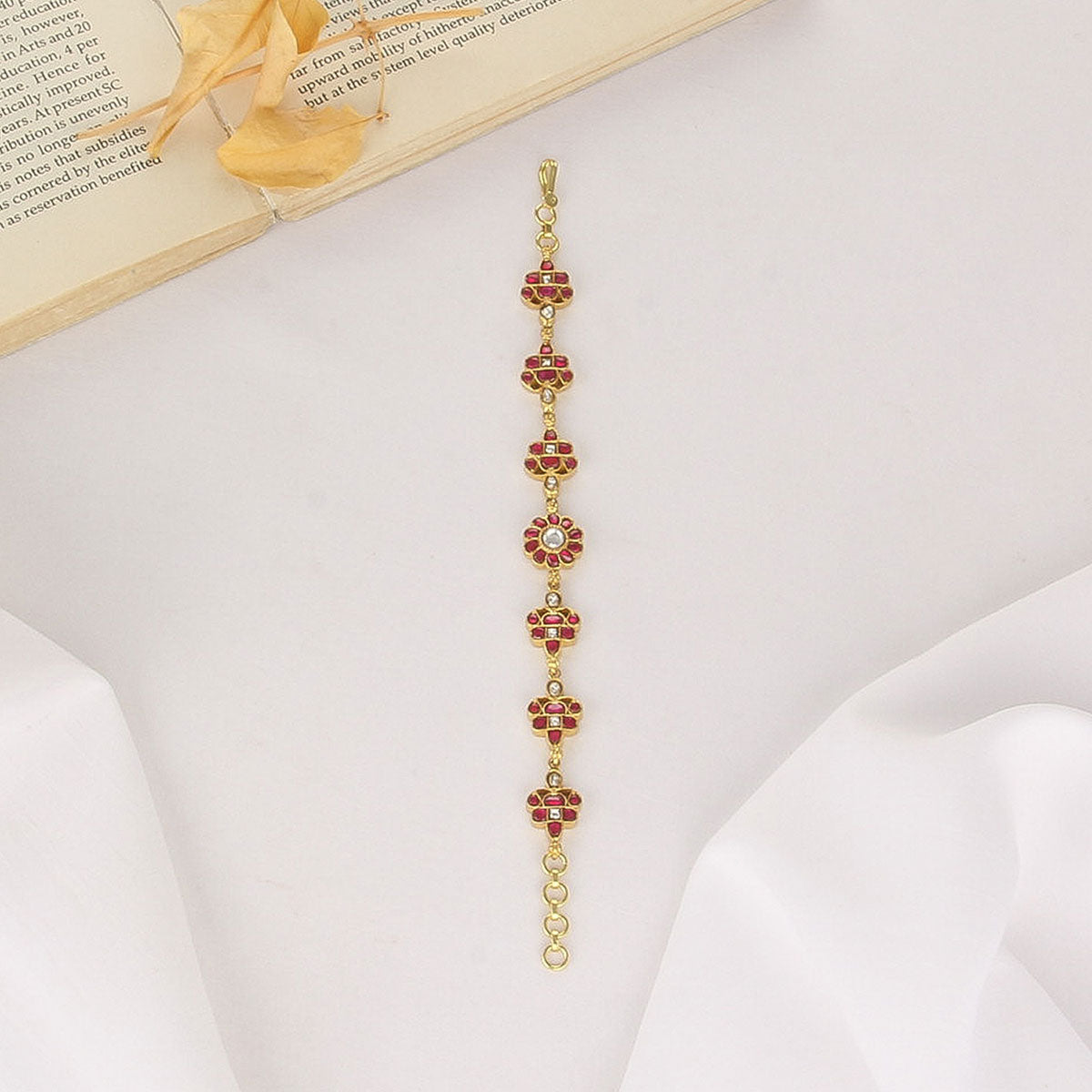 Dhanya Kundan Bracelet