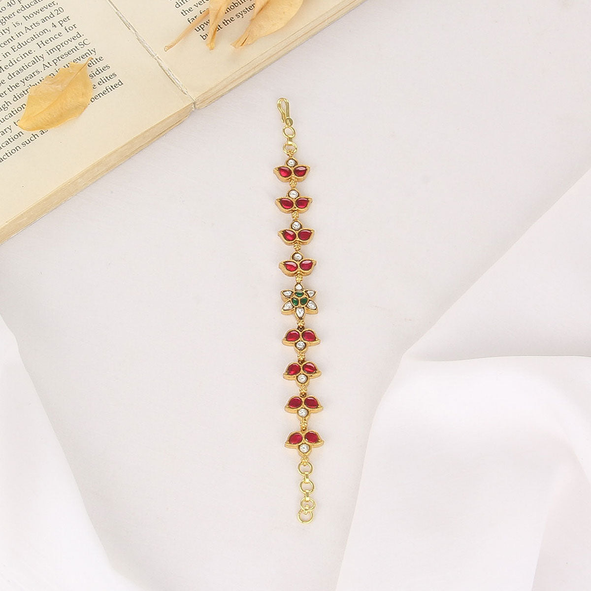 Imoysika Kundan Bracelet