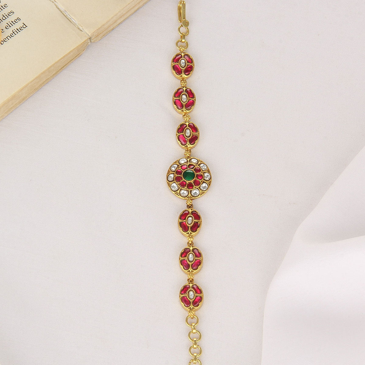 Sriya Kundan Bracelet