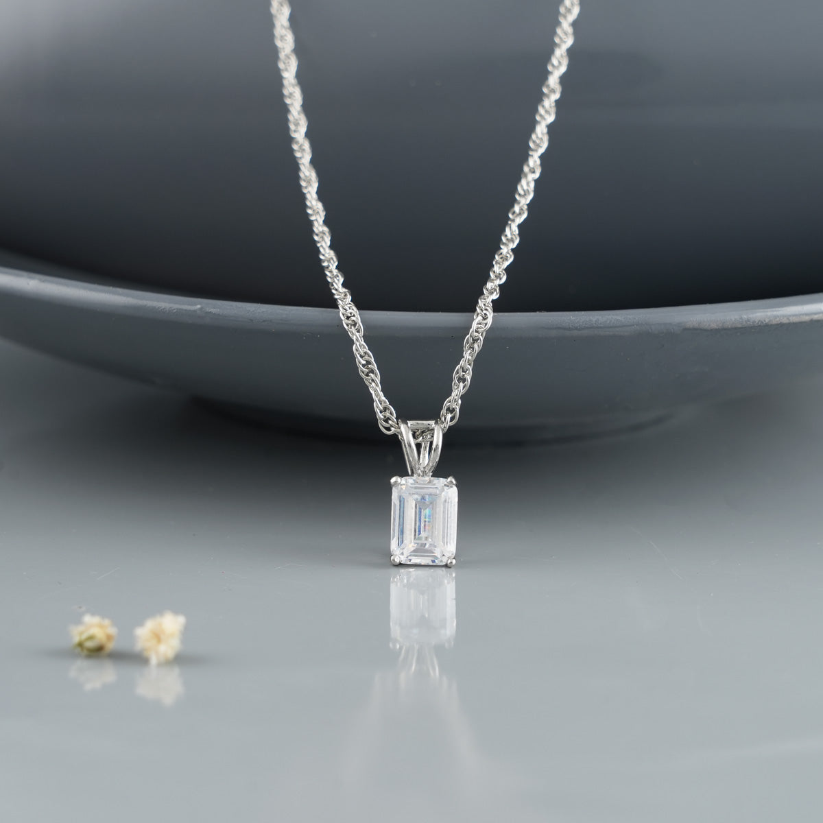 Una Pendant Set