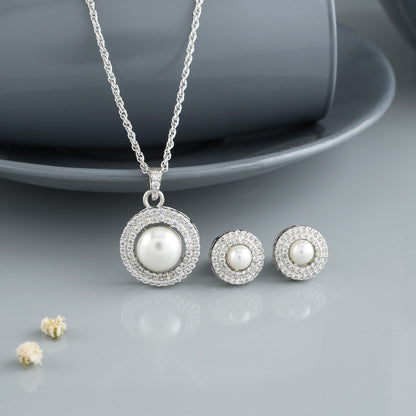 Calista Pendant Set