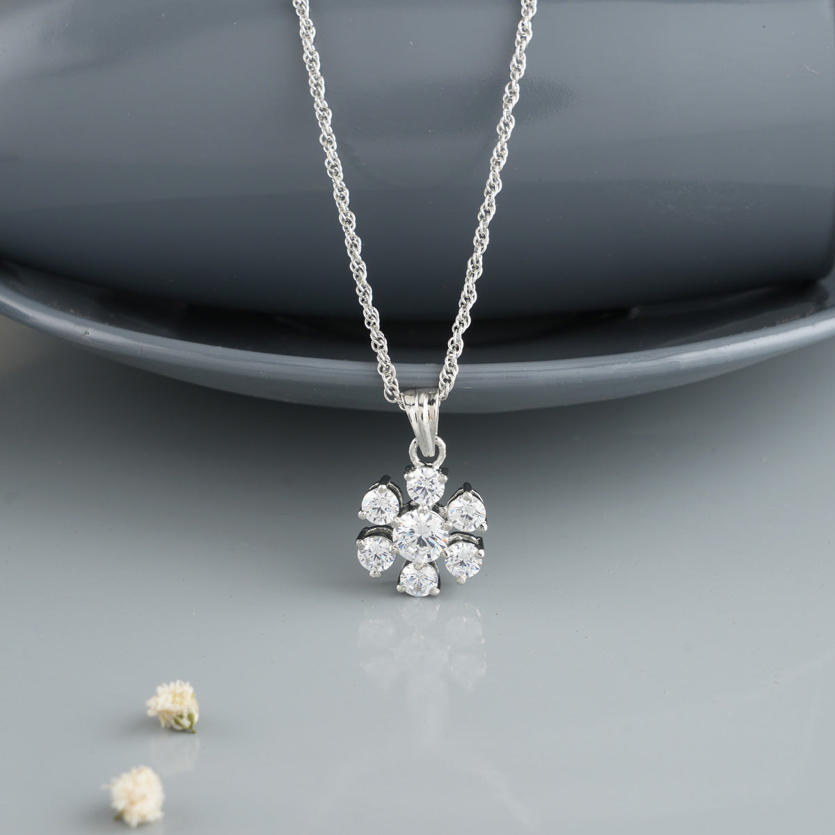 Florica Pendant Set