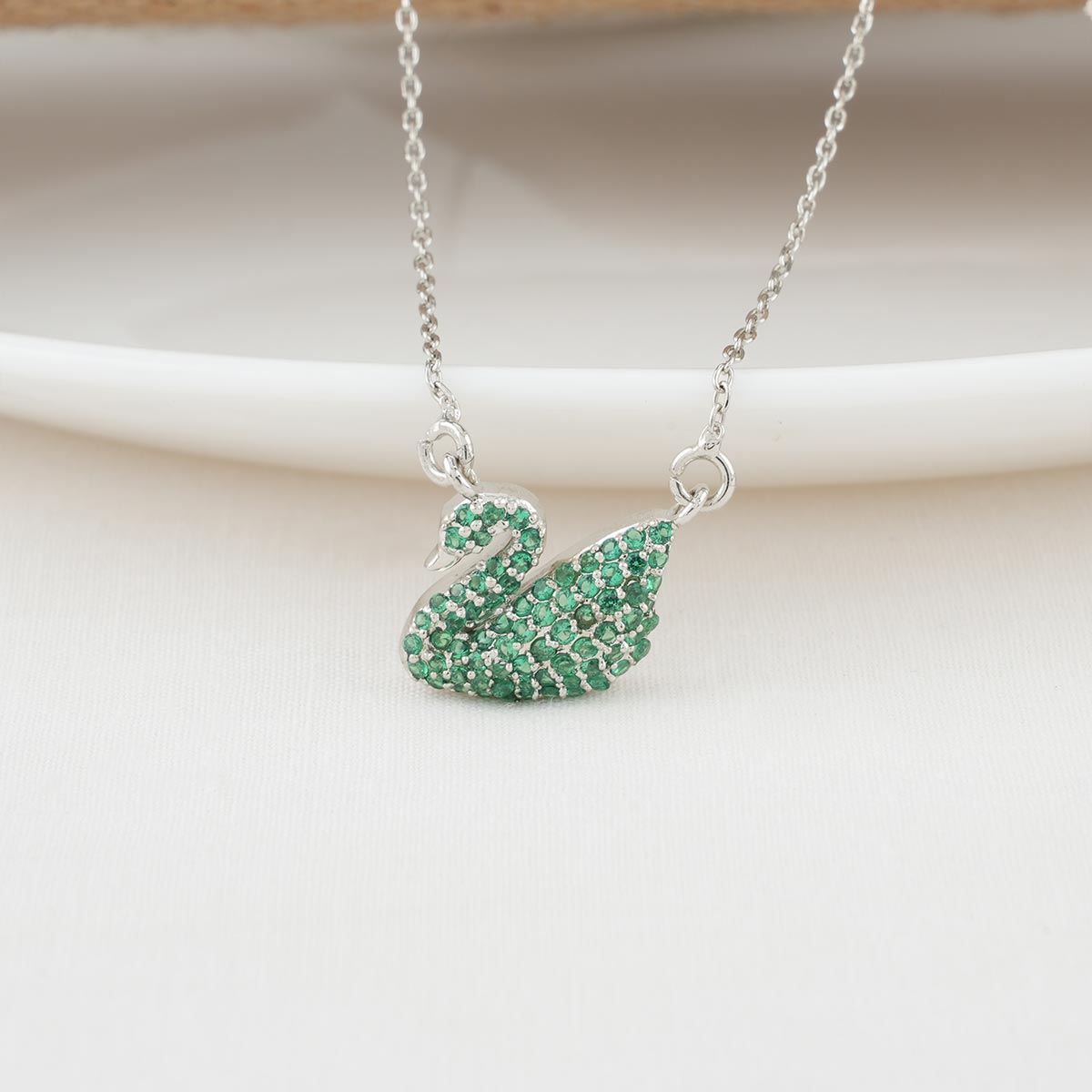 Green Swan Pendant Set