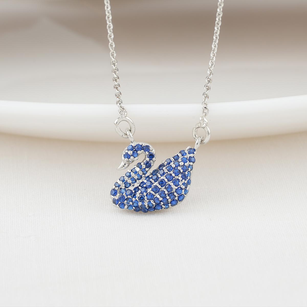 Blue Little Swan Pendant Set