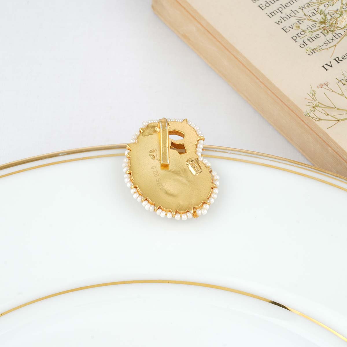 Sarahi Pendant