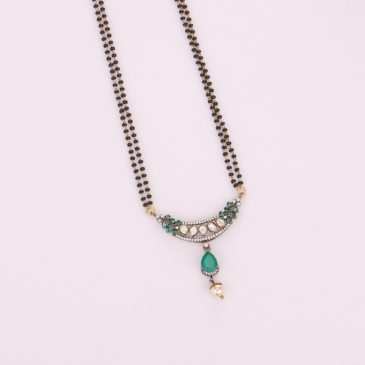 Vrusni Victorian Pendant