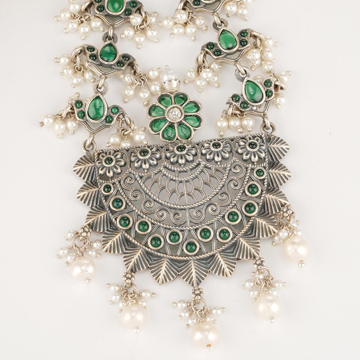 Naveenashri Oxidised Pendant