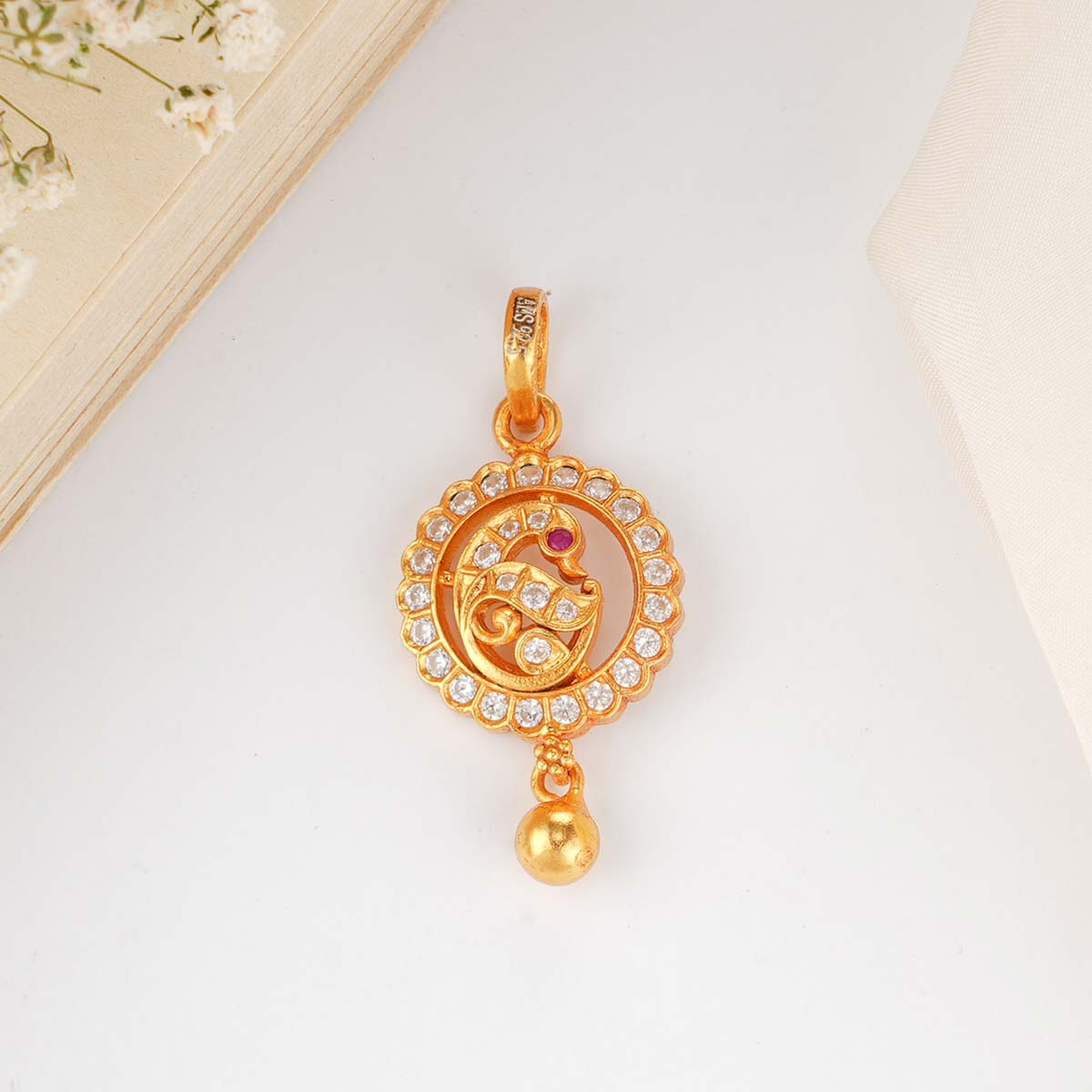 Sara Stone Pendant