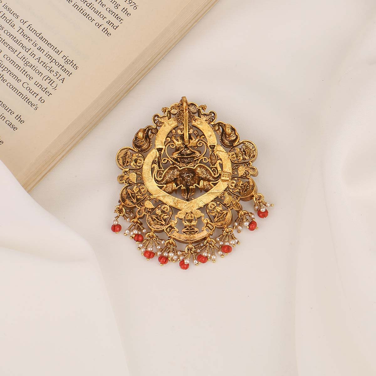 Grandeur Nagas Pendant