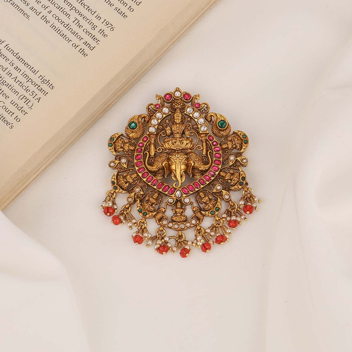 Grandeur Nagas Pendant