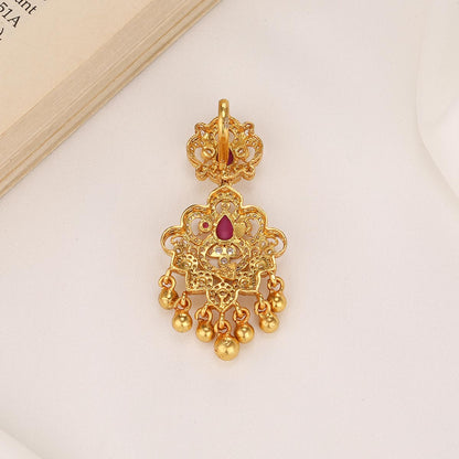 Pretty Stone Pendant