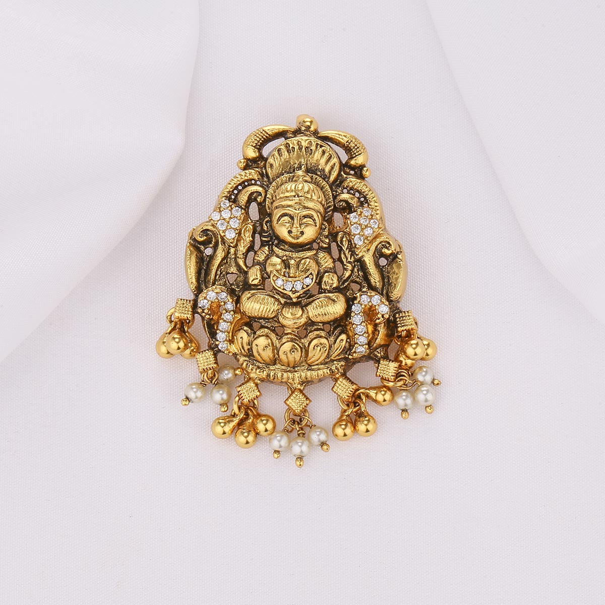 Chic Glow Nagas Pendant
