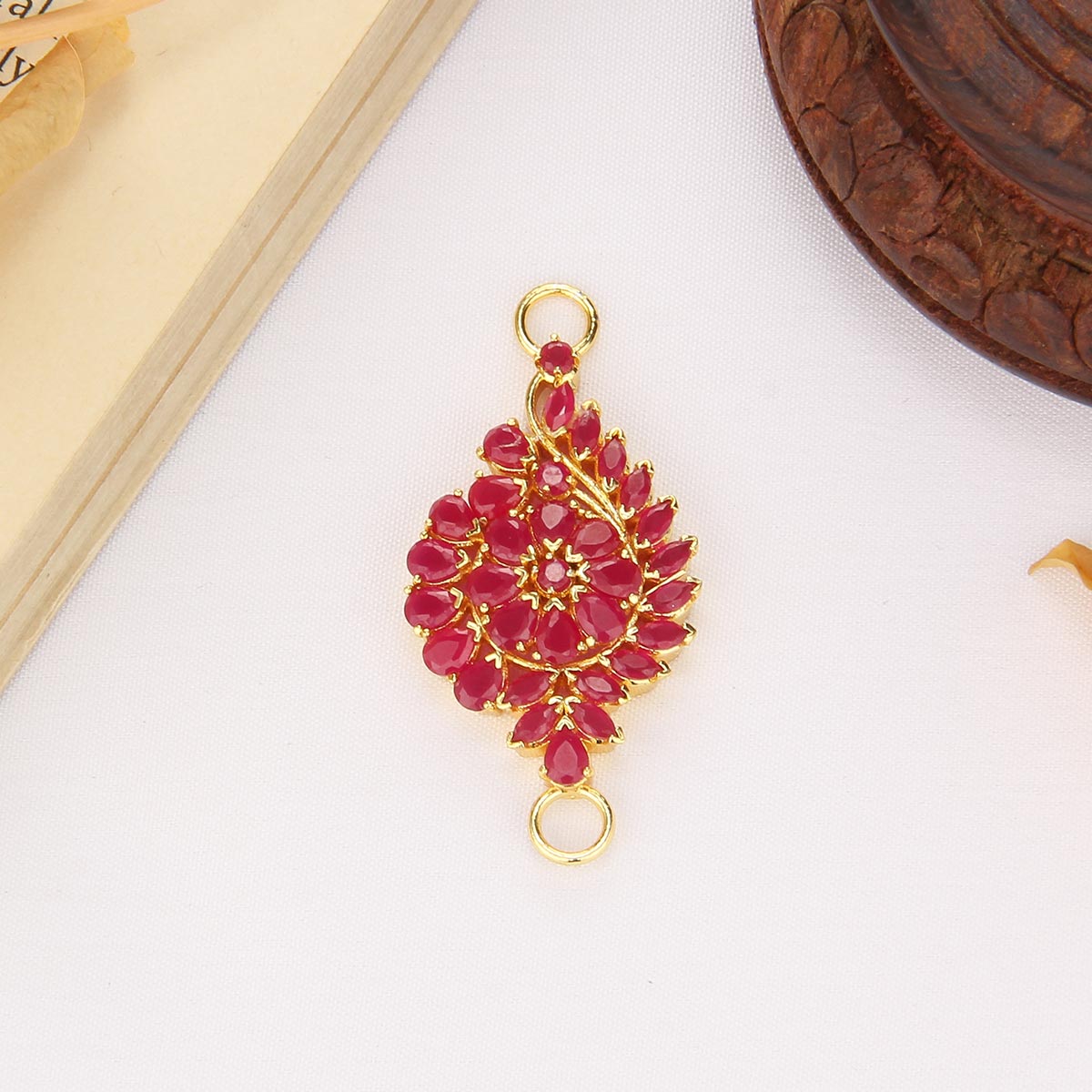 Galore Mugappu Pendant