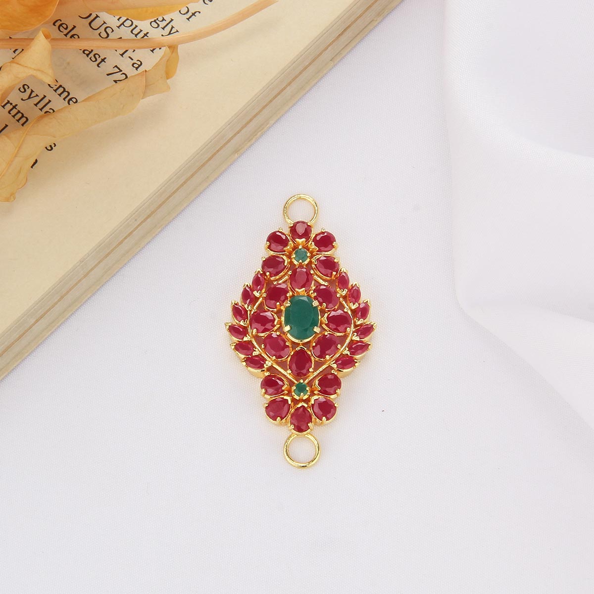 Trendy Mugappu Pendant