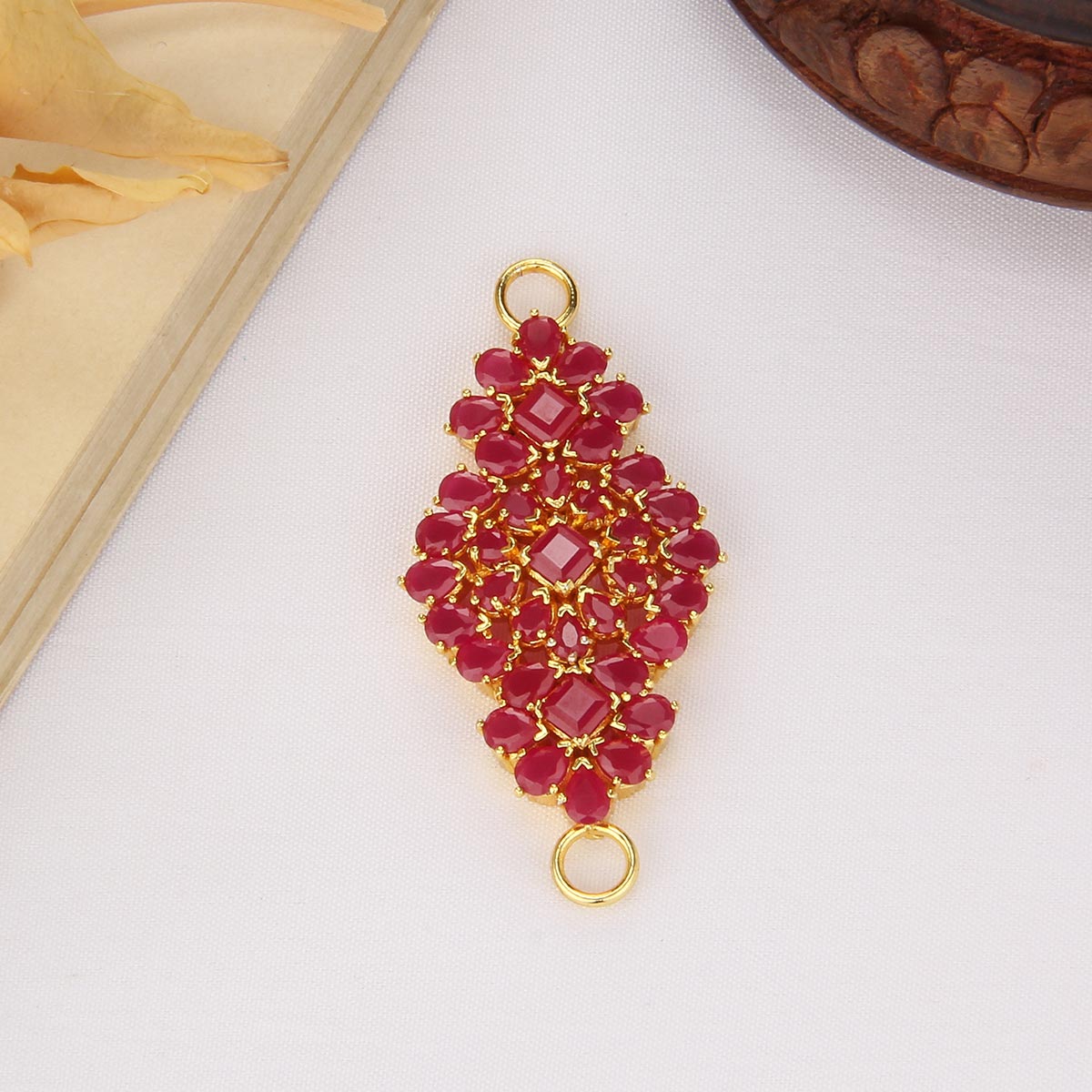 Aarvikha Mugappu Pendant