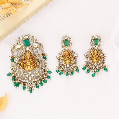 Fantastic Victorian Pendant set