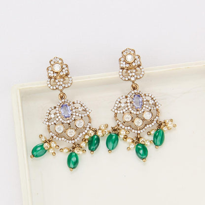 Shrika Victorian Pendant set