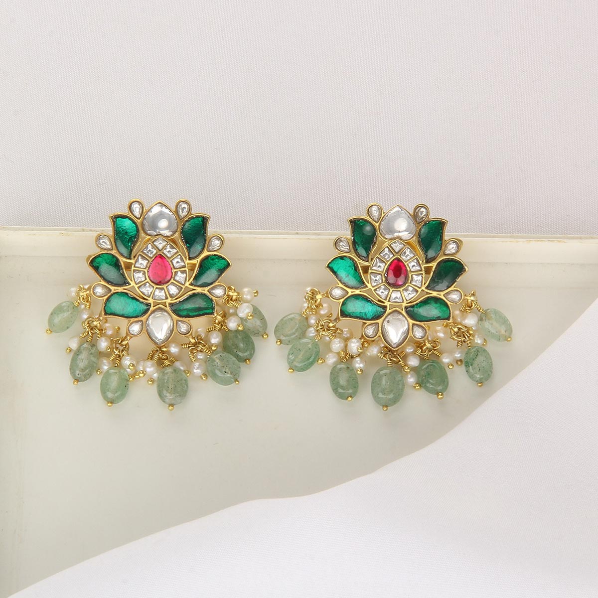 Prithikha Kundan Pendant Set