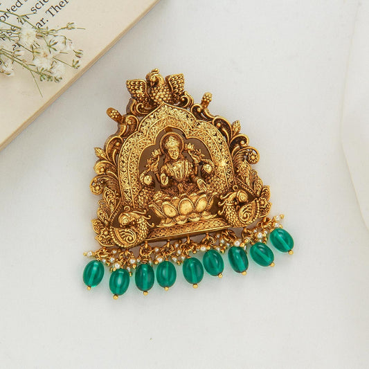 Nadhiya Nagas Pendant