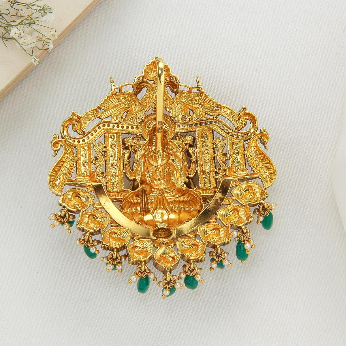Yalisha Nagas Pendant Set