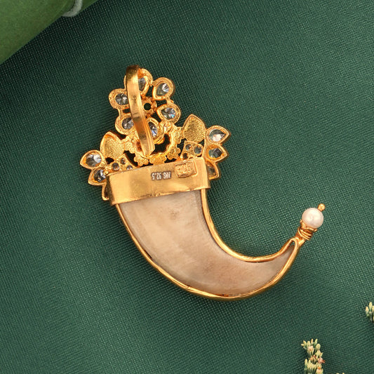 Yashmira Stone Pendant