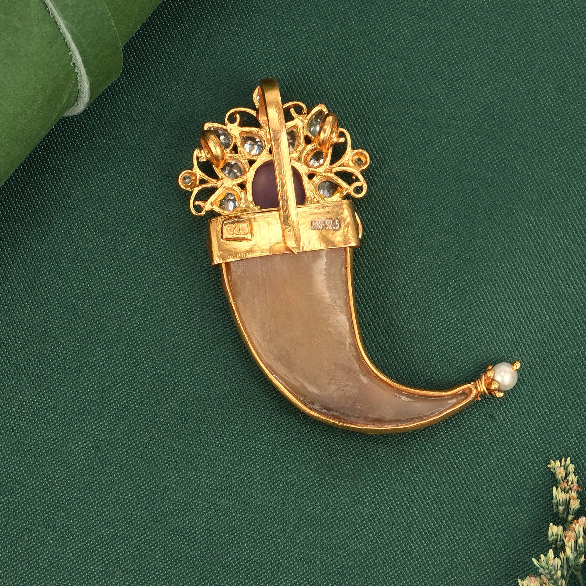 Tavirika Stone Pendant