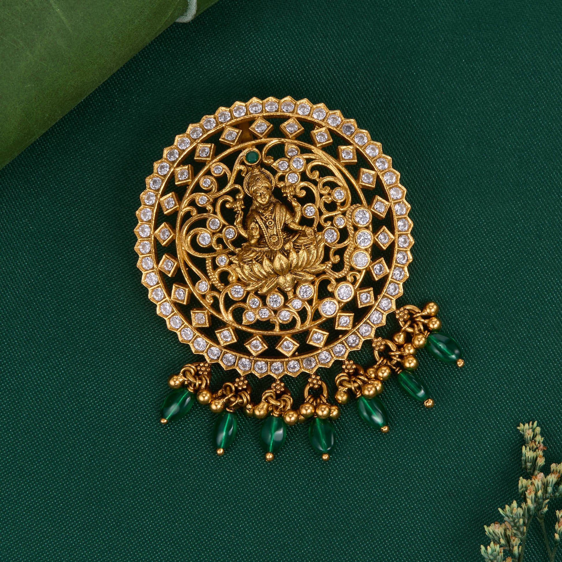 Dazzle Nagas Pendant