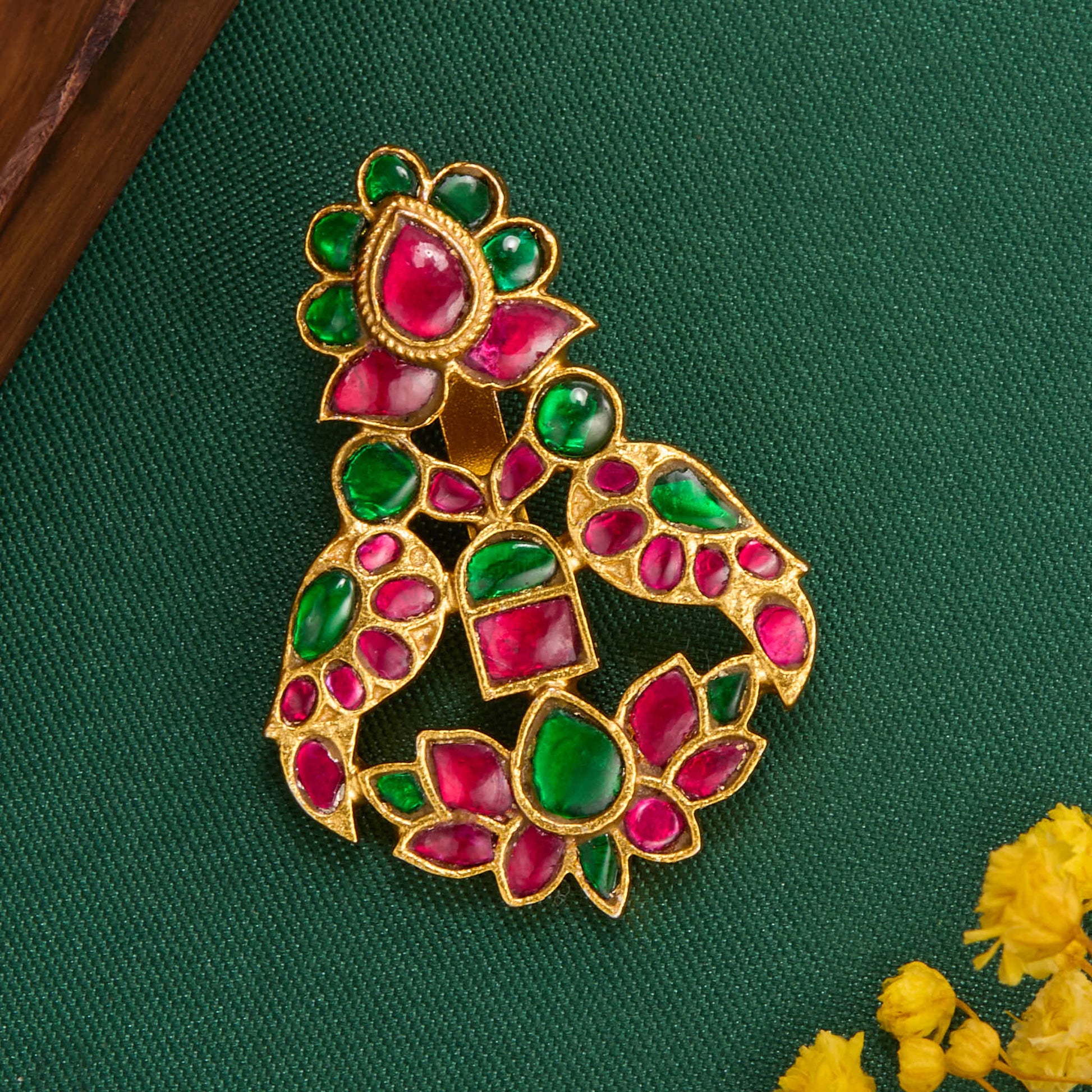 Lingardha Kundan Pendant