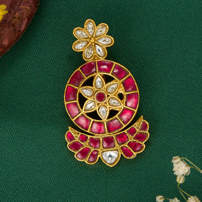 Attractive Kundan Pendant