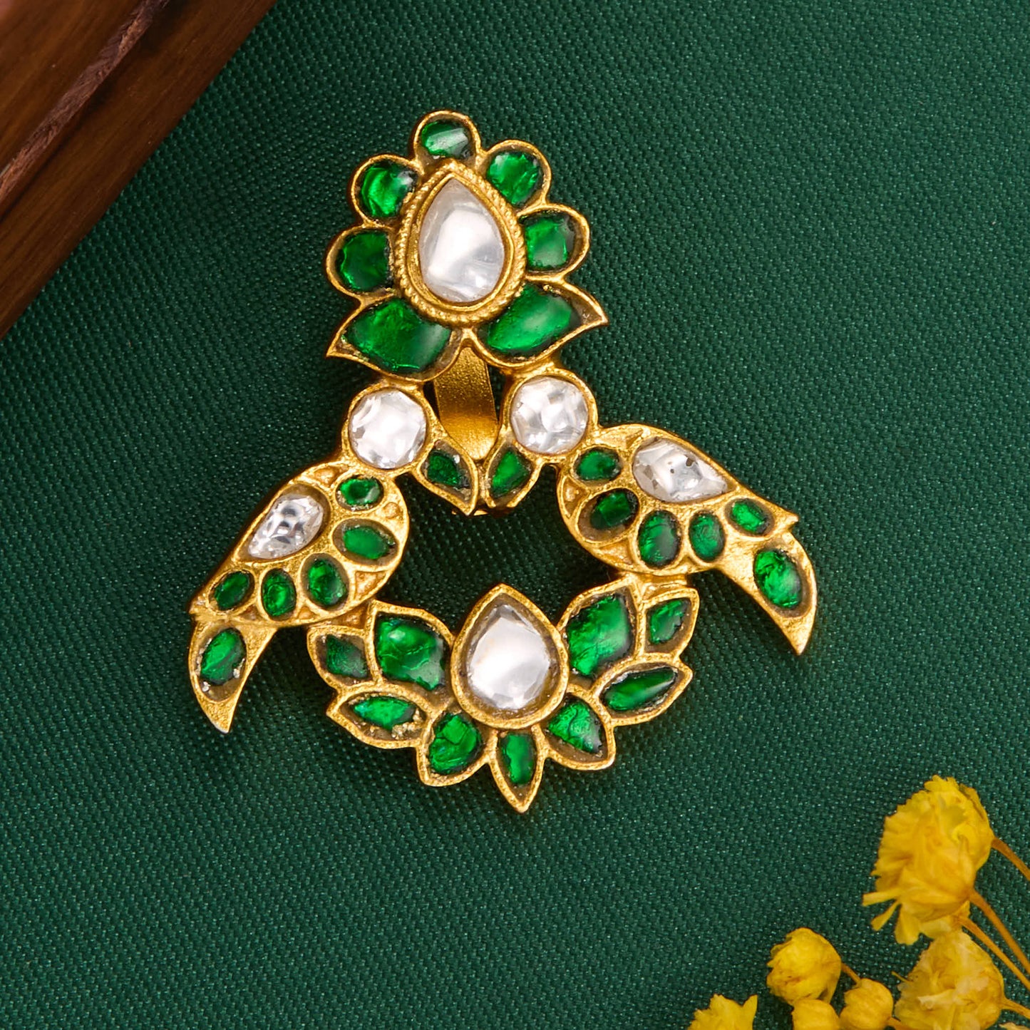 Gambheera Kundan Pendant