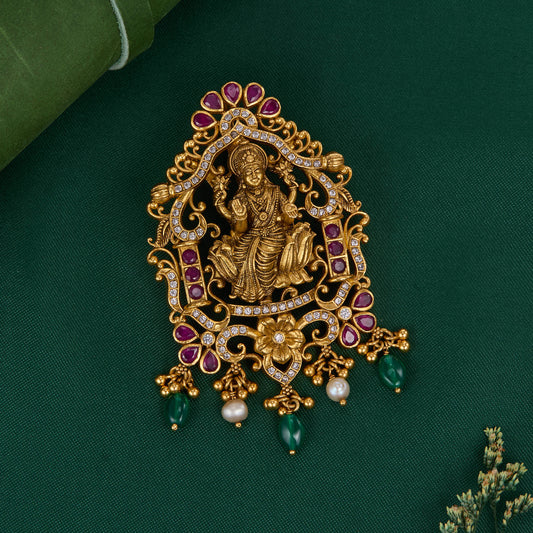 Dazzling Nagas Pendant